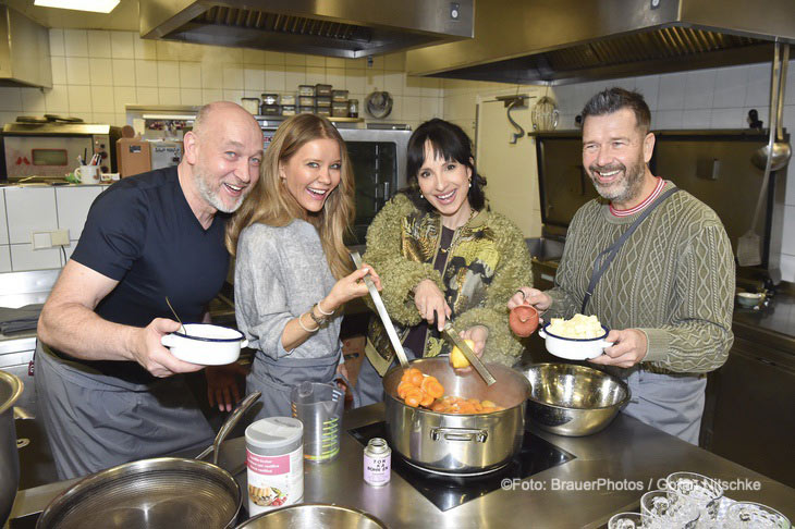 Christian Vosseler (Kinderlachen e.V.),  Laura Karasek, Stephanie Stumph, Marc Peine (Kinderlachen e.V.),  im Hotel Grand Tirolia in Kitzb&uuml;hel am 21./22.02.2026 &copy;Foto: BrauerPhotos / Goran Nitschke